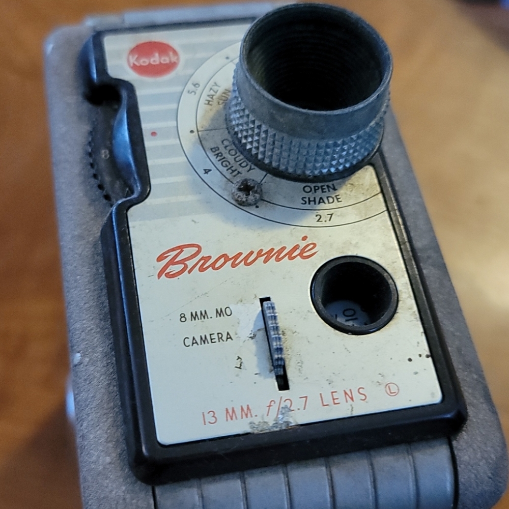 Kodak Brownie 8mm Film Camera, vintage - Picture 5 of 5
